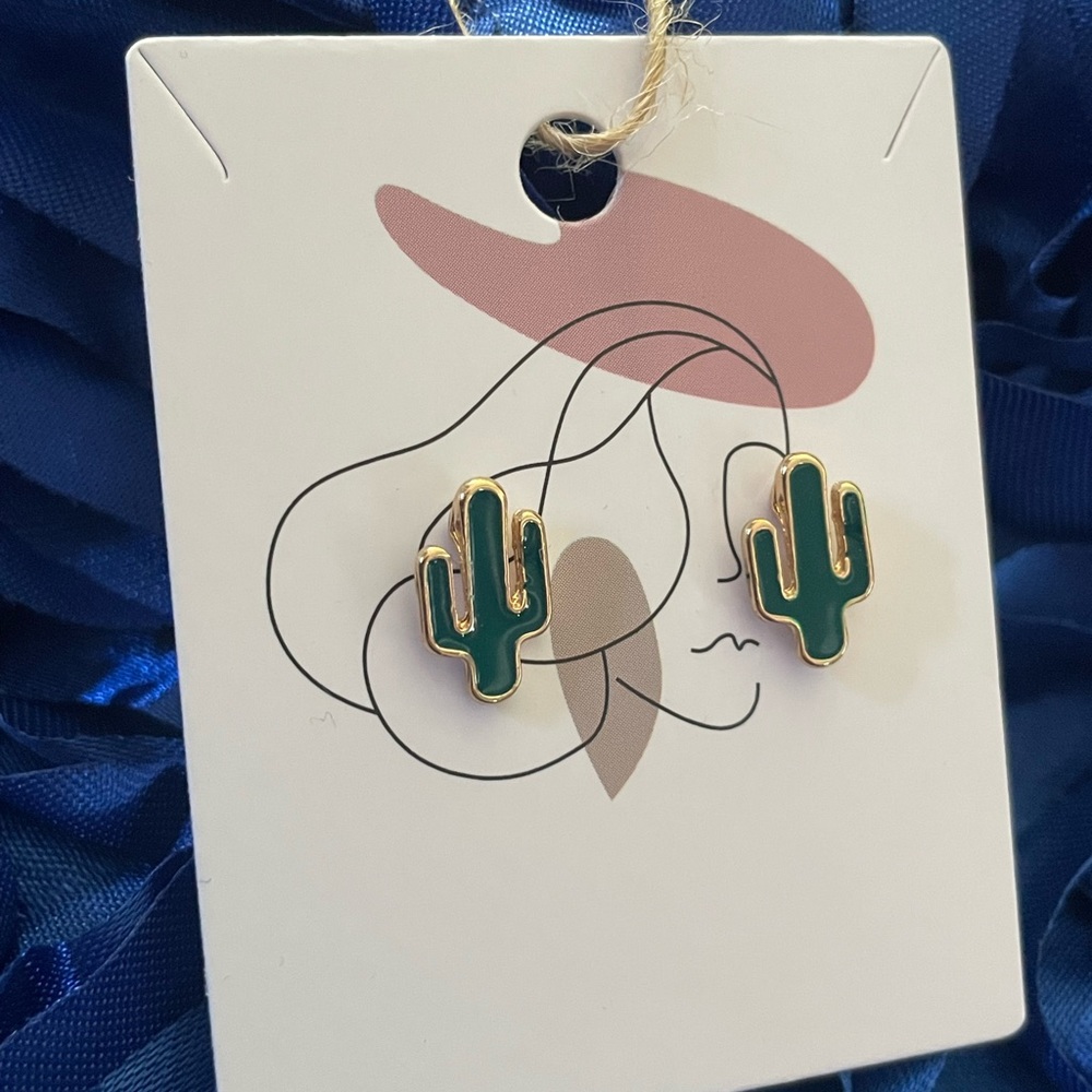 NWOT Cactus Studs
